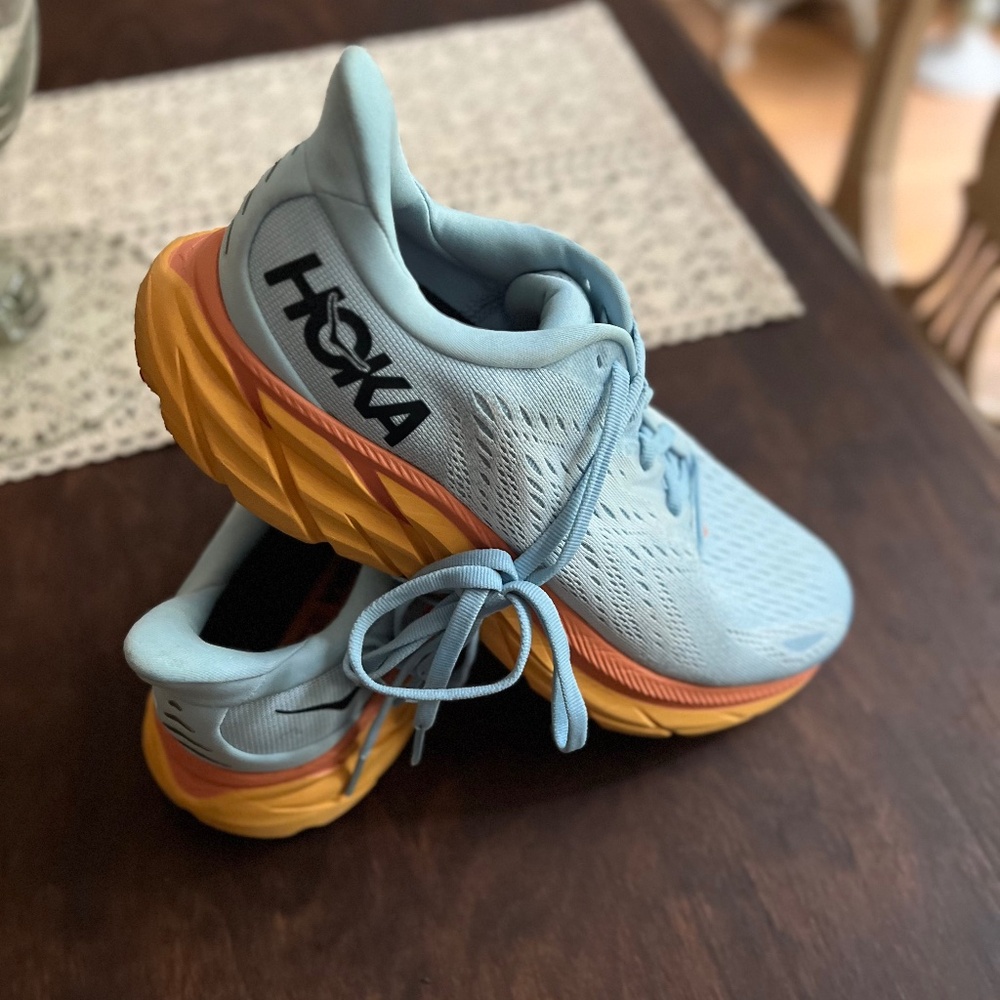 Hoka Women 7.5